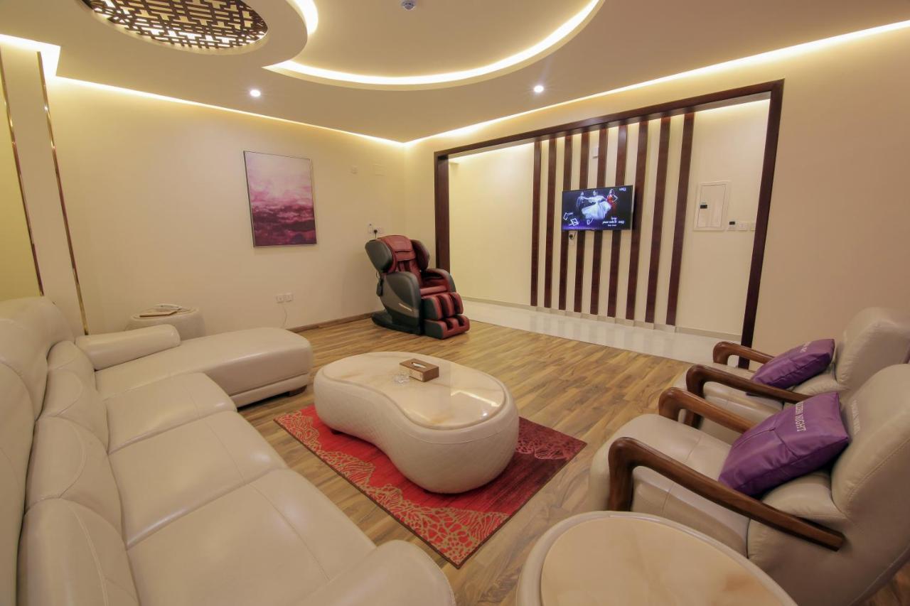 Golden Night Hotel Najran Exterior photo